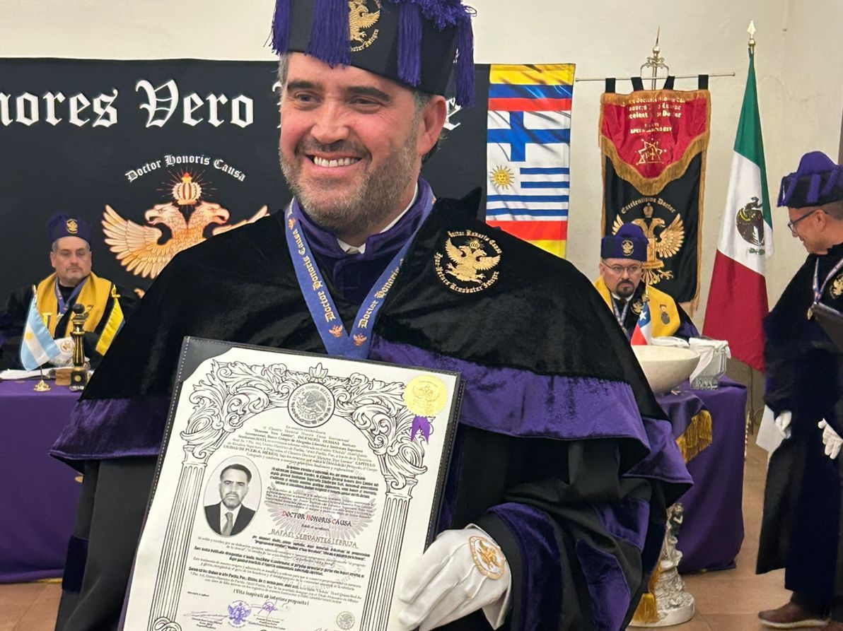 Doctorado Honoris causa rafael cervantes lebrija