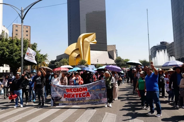 Anuncia la CNTE paro indefinido en junio durante el Mundial de Futbol