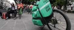 Reforma laboral de apps empeora condiciones: repartidores en Puebla ven menos ingresos y más impuestos